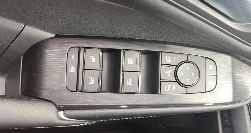 Nissan Qashqai cena 116900 przebieg: 43462, rok produkcji 2022 z Baranów Sandomierski małe 326